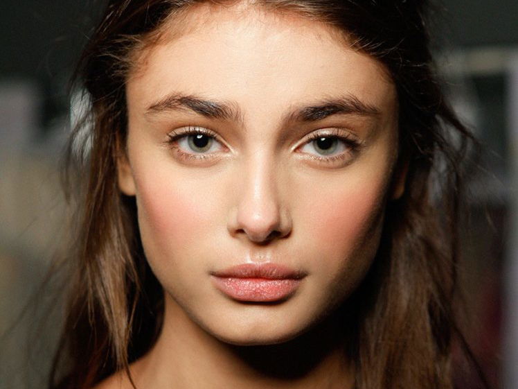 10 Hot Winter Makeup Trends and Ideas for 2023