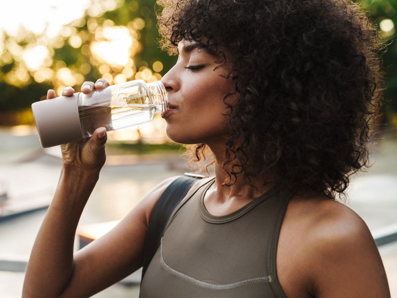 7 Science-Based Health Benefits of Drinking Enough Water