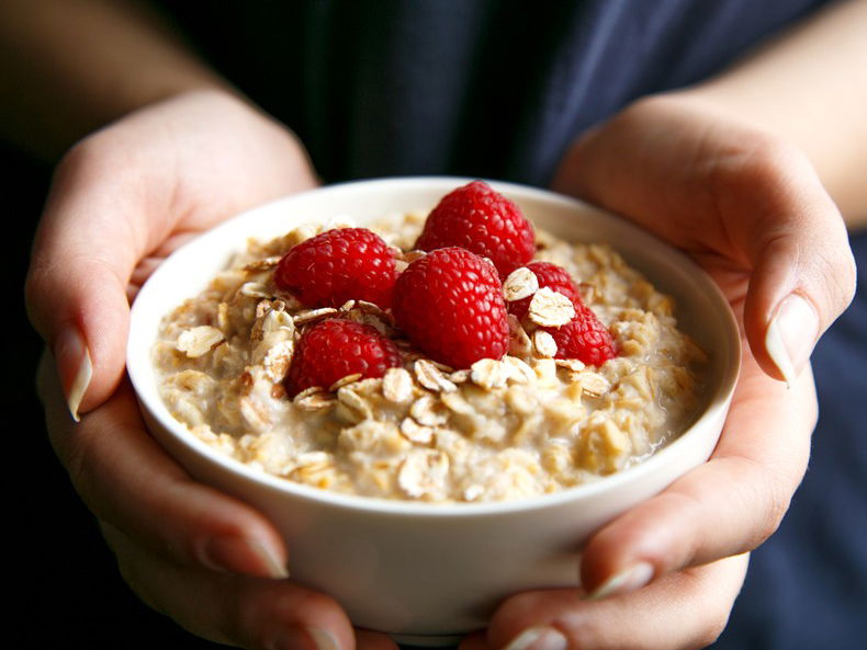 What Happens to Your Body When You Eat Oatmeal Every Day