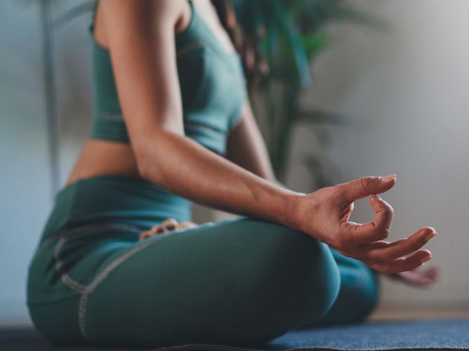 8 Ways Meditation Positively Affects Your Brain